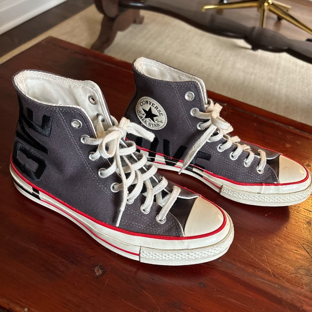 Converse Chuck Taylor Hightops - Women's 8.5, Men's 6.5 - Picture 5 of 5
